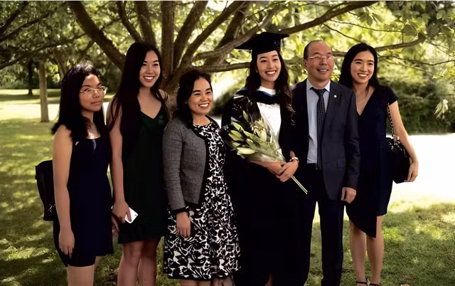 4 ai nu kin tieng nha Chu tich Ngan hang OCB: Nam khoi tai san hang nghin ty