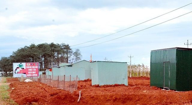 Đắk Nông: Nhà trái phép mọc “siêu tốc” sau một đêm vì có bảo kê? - Hình 4 Dak Nong: Nha trai phep moc “sieu toc” sau mot dem vi co bao ke?-Hinh-4