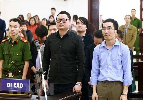 Xử vụ thao túng giá chứng khoán chiếm đoạt gần 500 tỷ đồng Xu vu thao tung gia chung khoan chiem doat gan 500 ty dong
