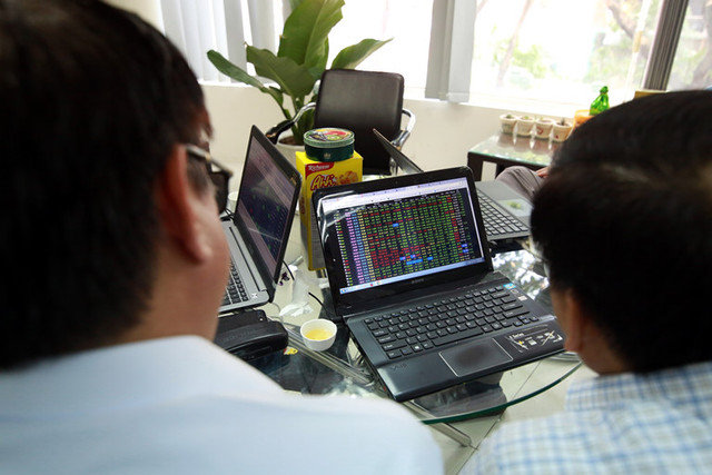Chứng khoán hôm nay 28/2: Những cổ phiếu nào được khuyến nghị? Chung khoan hom nay 28/2: Nhung co phieu nao duoc khuyen nghi?