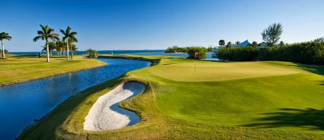 Top 5 điểm đến sân golf không thể bỏ qua ở Việt Nam Top 5 diem den san golf khong the bo qua o Viet Nam