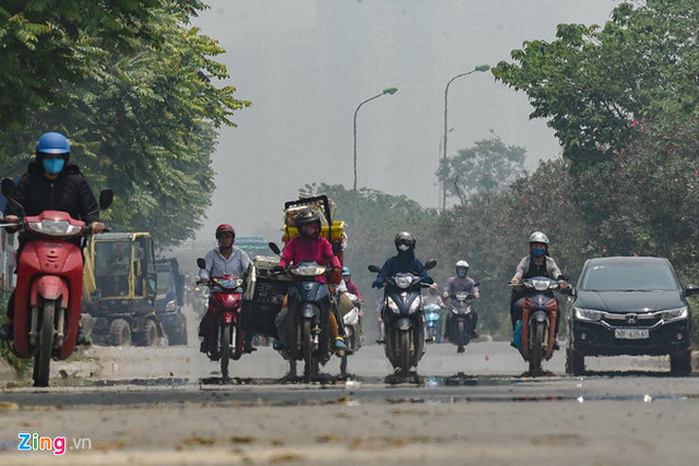 Shipper tăng giá, chê đơn hàng trong ngày Hà Nội nắng nóng Shipper tang gia, che don hang trong ngay Ha Noi nang nong