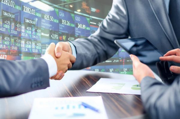 Chứng khoán ngày 2/8: Cổ phiếu nào nên chú ý? Chung khoan ngay 2/8: Co phieu nao nen chu y?