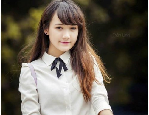 SV Nguyễn Thùy Trang - Khoa Thiết kế công trình.