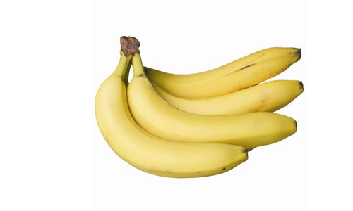 Chuối là một trong những loại trái cây rất tốt cho bé vì chúng giàu carbonhydrate, chất xơ có tác dụng giúp ruột hoạt động đều, chống táo bón và thúc đẩy sức khỏe hệ miễn dịch ở trẻ.