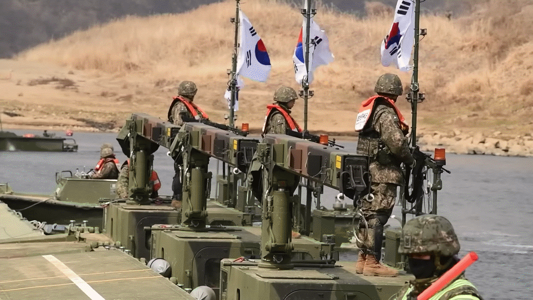 2-south-koreas-m-sam-just-changed-the-global-arms-market-7.gif