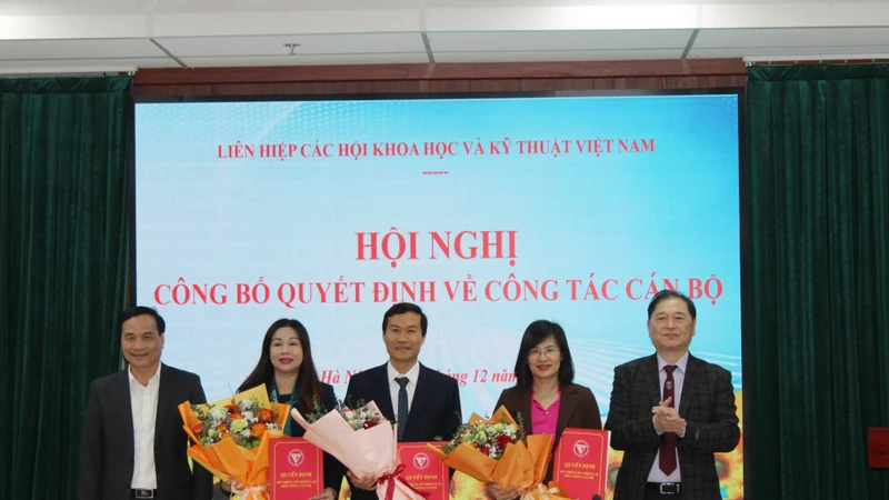 VUSTA tổ chức Hội nghị công bố các Quyết định về công tác cán bộ