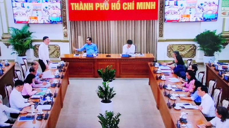 Toàn cảnh hội nghị tổng kết công tác tổ chức, chăm lo Tết Nguyên đán 2026; đồng thời đánh giá tình hình kinh tế - xã hội tháng 2, hai tháng đầu năm và triển khai nhiệm vụ trọng tâm tháng 3.