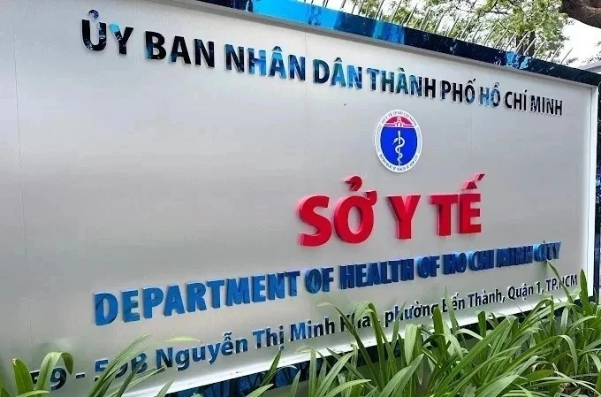 Sở Y tế TP HCM xử phạt Công ty TNHH Harvard Medical Care và nhiều cá nhân vi phạm trong lĩnh vực y tế tại địa chỉ 12–14 Phổ Quang, phường Tân Sơn Hòa, TP HCM.