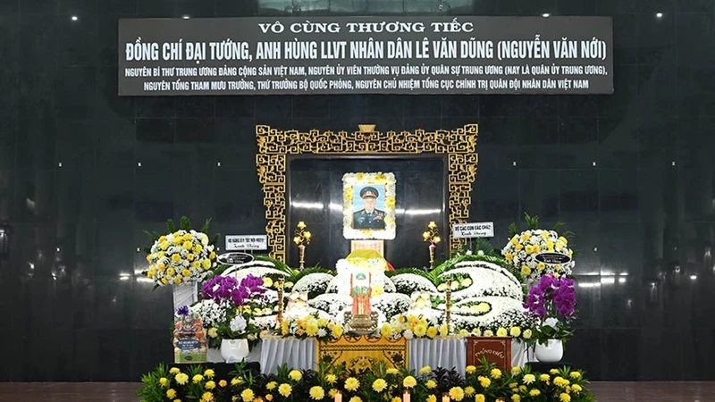 Lễ viếng, truy điệu Đại tướng Lê Văn Dũng được tổ chức trọng thể sáng 14/1 tại Nhà Tang lễ Quốc gia phía Nam, TP Hồ Chí Minh.