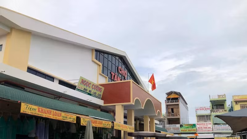 Chợ Tân Hồng