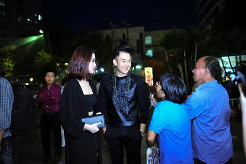 Trong bộ phim "Lạc giới" cô cũng tham gia với một vai phụ. Gần đây, hot girl này còn góp mặt trong MV "Những giấc mộng dài" của ca sĩ Dương Triệu Vũ.