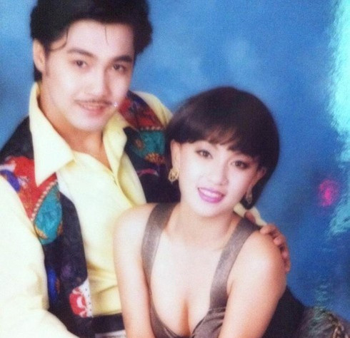 Y Phụng cũng là một trong số những mỹ nhân từng gắn liền tên tuổi với Lý Hùng. Là con nhà nòi (con của nghệ sĩ cải lương Minh Phụng và Kiều Tiên), Y Phụng dễ dàng có những bước tiến vững chắc trong nghệ thuật, đặc biệt là phim ảnh và âm nhạc. Cô đến với khán giả qua những bộ phim như "Riêng chỉ có anh", "Đời vũ nữ"...