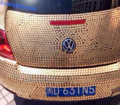 Volkswagen Beetle là mẫu xe phổ biến tại Trung Quốc và có giá khoảng 32.500 USD (688 triệu đồng).