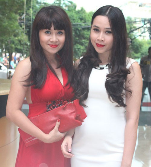 Lưu Thiên Hương là một nhạc sĩ nổi tiếng với nhiều bản hit, cô đồng thời cũng đảm nhận vai trò giám đốc âm nhạc cho nhiều chương trình truyền hình thực tế. Tuy nhiên, vẻ ngoài của nhạc sĩ "Người hát tình ca" kém nổi bật hơn người em gái.