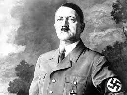 Sau khi lên bờ, Hitler và những người đi theo đã đến khu vực chân núi phía nam dãy Andes. Kế đến, những gia đình người Đức đã di chuyển đến sống tại những ngôi làng thuộc khu vực này.