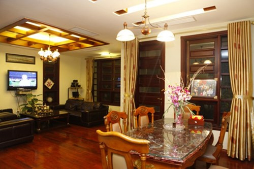 "Một vết gợn rất nhỏ trong nhà cũng khiến Hương không hài lòng. Đối với Hương, ví như có một điều gì mà mình biết nó chưa hoàn thiện, thì Hương sẽ phải cố gắng làm cho nó hoàn thiện" - Hồ Quỳnh Hương chia sẻ.