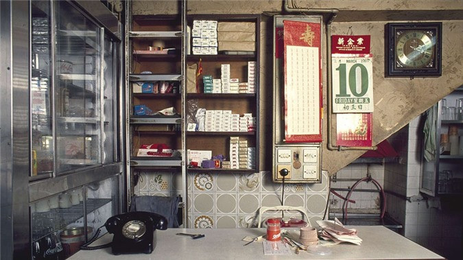 ##sc### Ở sâu bên trong, các doanh nghiệp nhỏ phát triển mạnh mẽ, đặc biệt là các hiệu thuốc và phòng khám nha khoa bất hợp pháp. Đa số bác sĩ làm việc tại các phòng khám tại đây đều không có giấy phép hành nghề.