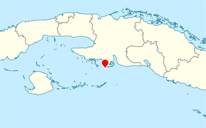 6. Đảo Ernst Thälmann: Đảo Ernst Thälmann là một hòn đảo nhỏ nằm gần Cuba. Năm 1972, nhà lãnh đạo Cuba Fidel Castro đã tổ chức một chuyến thăm đảo dành cho nhà lãnh đạo Đông Đức Erich Honecker. Trong thời gian đó, hòn đảo đã được trao cho Cộng hòa Dân chủ Đức, lấy tên là Ernst Thälmann. Tuy nhiên, kể từ khi Bức tường Berlin sụp đổ,Tây và Đông Đức sáp nhập trở lại thành một quốc gia, đảo Ernst Thälmann không được nhắc đến trong bất kỳ tài liệu nào. Nói cách khác, mảnh đất nhỏ bé này được coi là mảnh đất cuối cùng còn sót lại của Đông Đức.