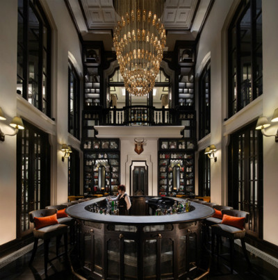 Khu nghỉ dưỡng InterContinental Danang Sun Peninsula tọa lạc tại bán đảo Sơn Trà - Đà Nẵng, nơi có những bãi biển từng được ngợi ca là đẹp nhất hành tinh. Ảnh: Nhà hàng sang trọng, đẳng cấp tại khu nghỉ dưỡng.