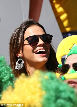 Có lẽ, chính Bruna mới là ngôi sao sáng nhất của Brazil trong loạt đấu knock-out này.