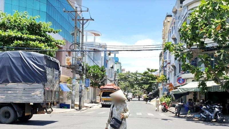 Gói thầu tại đường Mạc Vân, Quận 8: Hợp đồng tương tự làm khó nhà thầu?