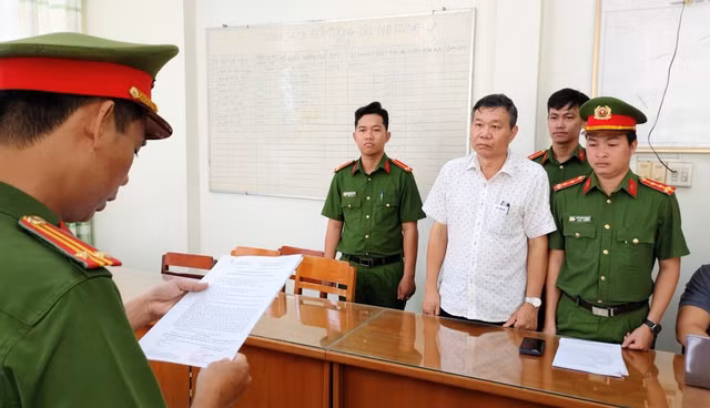 Vi sao cuu Giam doc BQL du an giao thong va nong nghiep An Giang bi bat