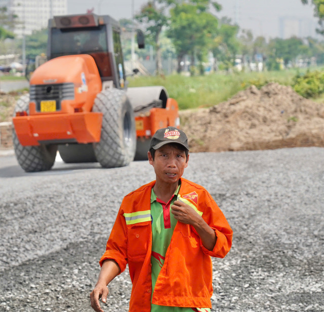 Tác nghiệp tại dự án Quốc lộ 50, một phóng viên bị hành hung Tac nghiep tai du an Quoc lo 50, mot phong vien bi hanh hung