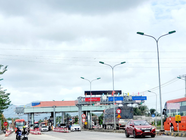 Khanh Hoa: Xa Tram thu phi Cam Thinh do luong xe un u dai hon 5 cay so