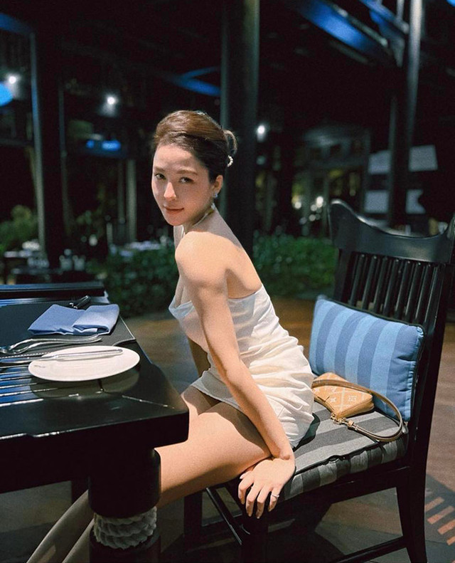 Gu thời trang sang chảnh của hot girl Trâm Anh - Hình 11 Gu thoi trang sang chanh cua hot girl Tram Anh-Hinh-11