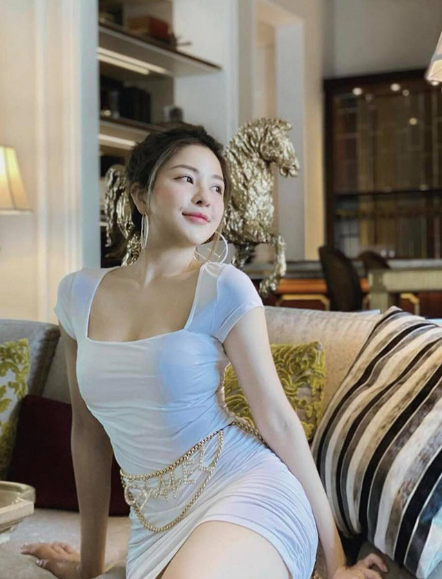 Gu thời trang sang chảnh của hot girl Trâm Anh - Hình 18 Gu thoi trang sang chanh cua hot girl Tram Anh-Hinh-18