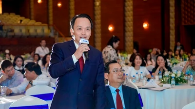 Chủ tịch FLC Trịnh Văn Quyết xuất hiện tại hội thảo du lịch 