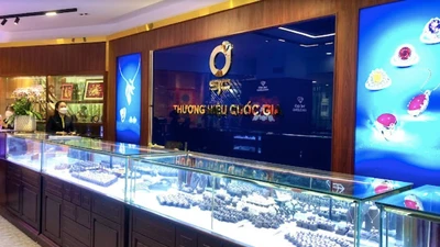 Bất chấp "sóng vàng", SJC báo lãi 6 tháng 2025 sụt mạnh