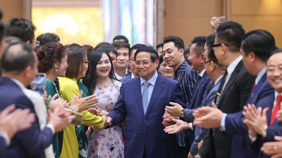 Doanh nhân Việt Nam: Kiến tạo thịnh vượng, phụng sự Tổ quốc