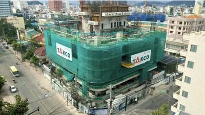 Xử phạt Chủ tịch Địa ốc Tân Kỷ gần 200 triệu do vi phạm công bố thông tin