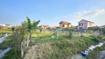 Khu đất công 1.500 m² được gia đình cựu Bí thư phường thuê với giá chỉ 500.000 đồng/năm