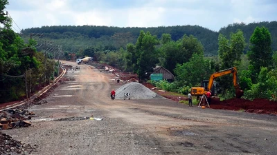 Đường mở tới đâu, nhà thầu "quen" xuất hiện tới đó: Câu chuyện tại dự án ĐT.753 [Kỳ 1]