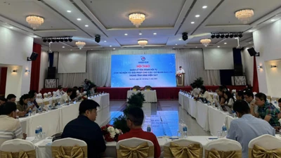 Quản lý tòa soạn hội tụ: Kinh nghiệm, thách thức và giải pháp cho báo chí 