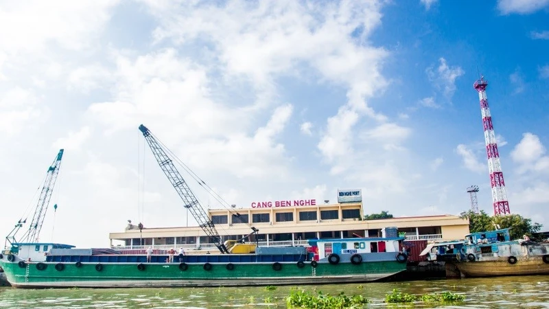 Cận cảnh gói thầu "một mình một chợ" tại Cảng Bến Nghé: Tiết kiệm nhỏ giọt cho ngân sách [Kỳ 1]