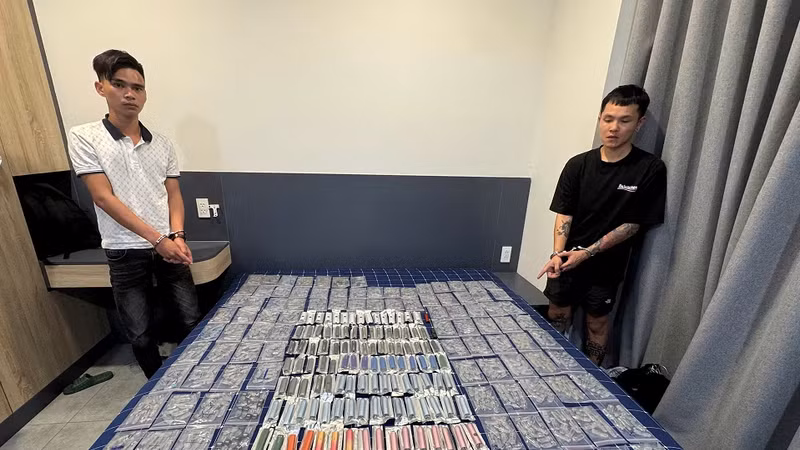 Công an TP HCM triệt phá đường dây Pod Chill chứa ma túy Etomidate quy mô lớn