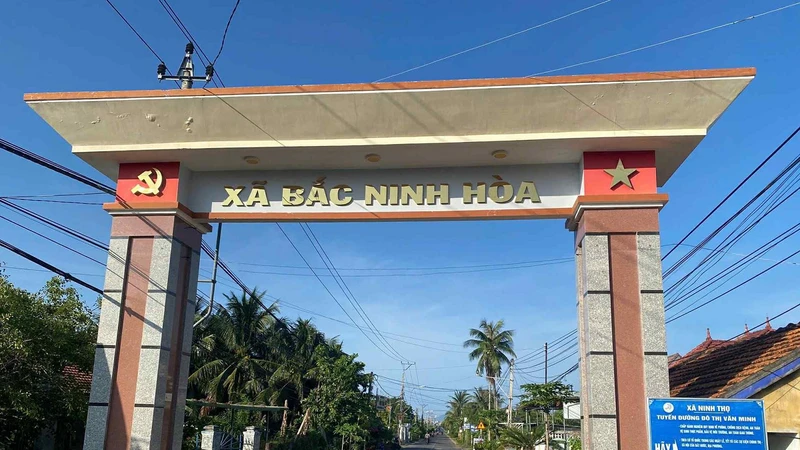 Vì sao các địa phương tại Ninh Hòa "mê" nhà thầu Hoàng Phúc đến vậy? [Kỳ 3]