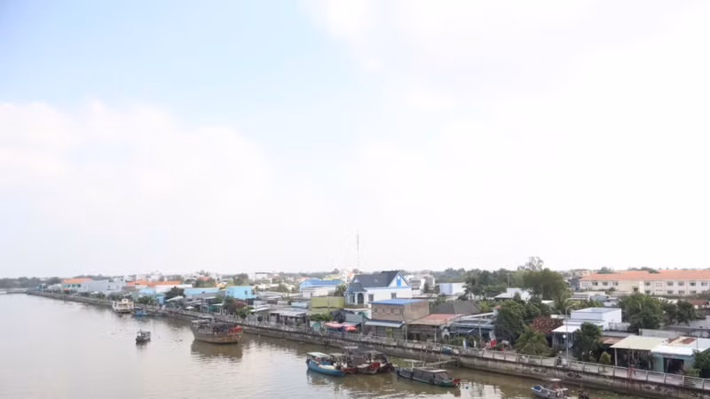 Xã Long Hựu: Những "gương mặt thân quen" trong các gói thầu tư vấn [Kỳ 3]
