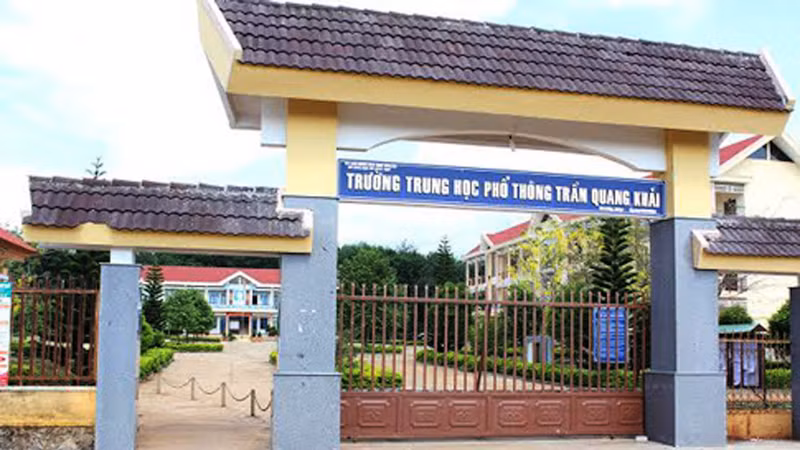 Giải mã gói thầu cải tạo hàng rào trường THPT Trần Quang Khải: Ai trúng thầu?