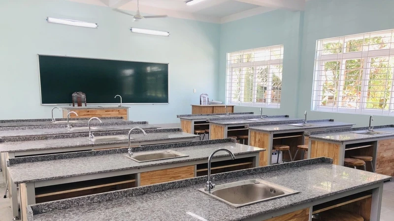 Công ty Thiết bị trường học Tân Văn: "Ông chủ" của những gói thầu thiết bị giáo dục phía Nam [Kỳ 1] 