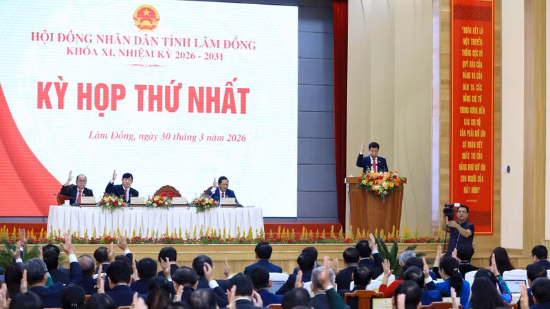 Đồng chí Lưu Văn Trung tiếp tục giữ chức Chủ tịch HĐND tỉnh Lâm Đồng