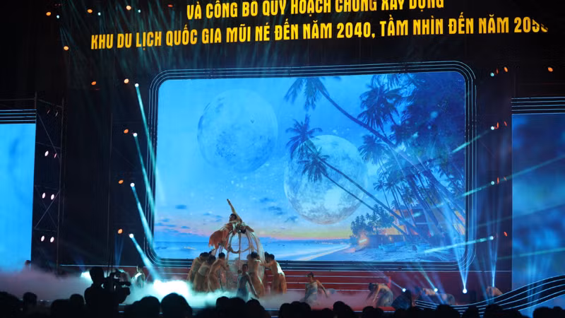 Khai mạc Mùa du lịch hè 2026, công bố quy hoạch Khu du lịch quốc gia Mũi Né