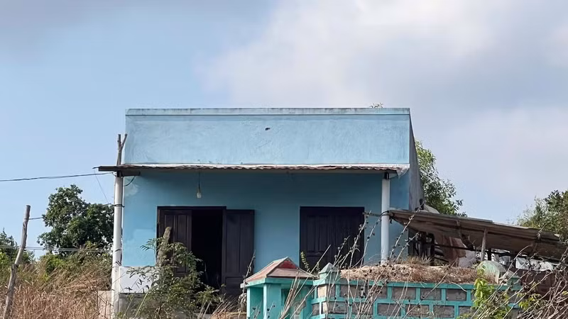 Người đàn ông ở Lâm Đồng tử vong trước cửa nhà, thi thể phân hủy