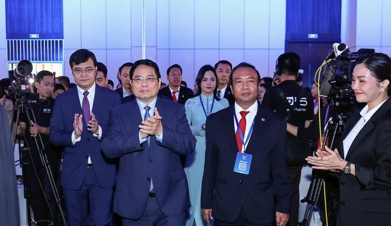 Thủ tướng: Các doanh nghiệp, doanh nhân trẻ thực hiện 6 tiên phong, thi đua '6 nhất' 