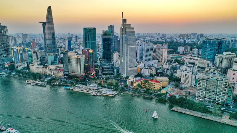 Để TP HCM trở thành siêu đô thị hiện đại