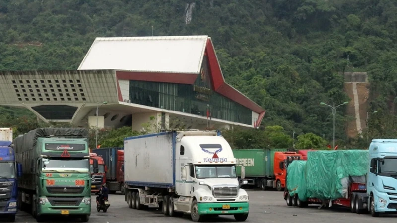 Bộ Công Thương đề nghị tháo gỡ vướng mắc về kiểm tra ATTP tại cửa khẩu